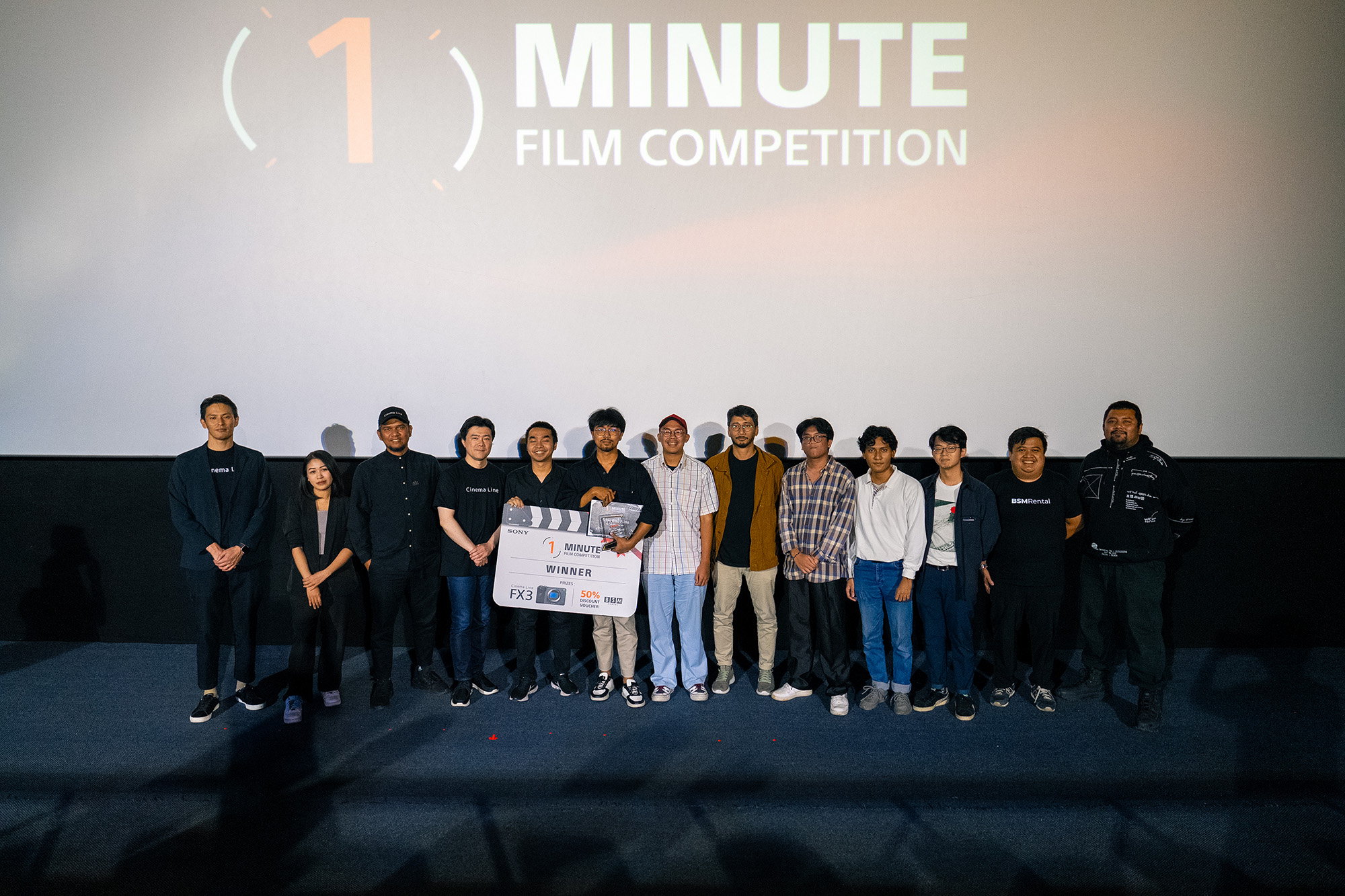 Igy Yuniandri won the One Minute Film Competition with his film “Yok Shooting Yok!” 